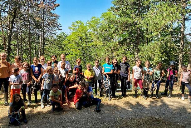 Vacances-passion - Centre équestre Cheval Bugey - Ceyzériat - Ain