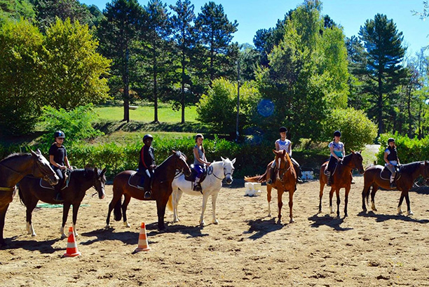 Vacances-passion - Centre équestre Cheval Bugey - Ceyzériat - Ain