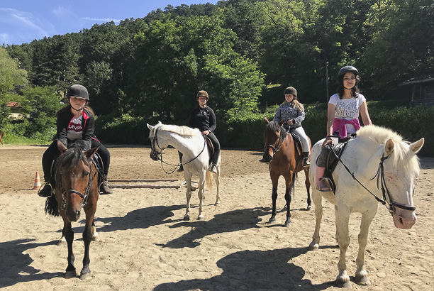 Vacances-passion - Centre équestre Cheval Bugey - Ceyzériat - Ain