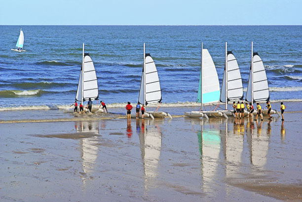 Vacances pour tous - colonies de vacances  - Port-Leucate - Du vent, du fun, du soleil !