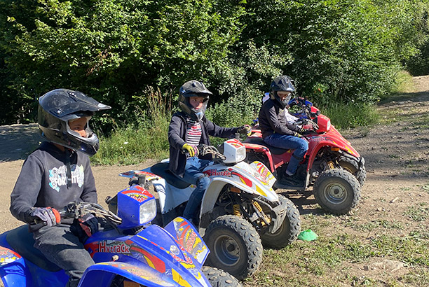 Vacances pour tous - colonies de vacances  - Creil'Alpes - Moto ou quad aventures