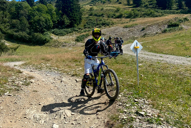 Vacances pour tous - colonies de vacances  - Creil'Alpes - VTT et découvertes