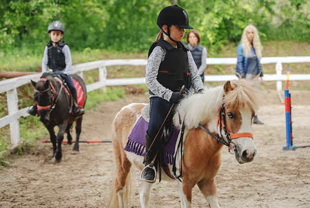 Vacances pour tous - colonies de vacances  - Stosswihr - Ma première colo d'équitation !