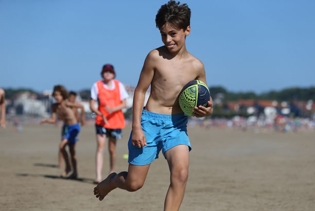 Vacances pour tous - colonies de vacances  - Saint-Jean-de-Luz - 100 % rugby, 100 % Sevens