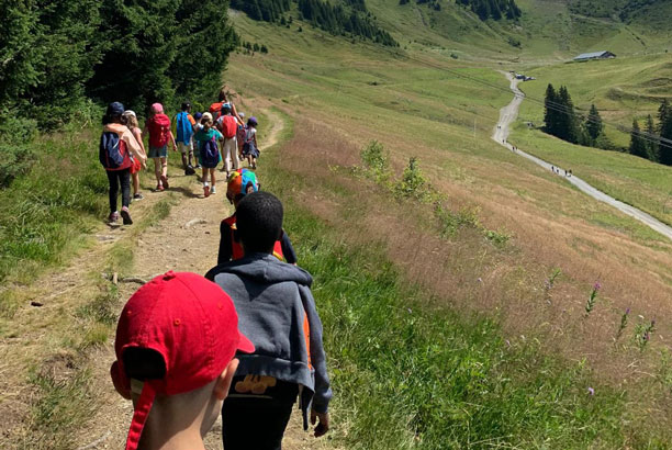 Vacances pour tous - colonies de vacances  - Neig'Alpes - Les Carroz - Rando Carroz